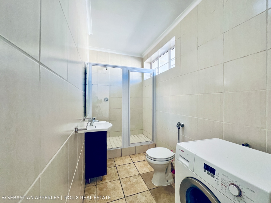 To Let 3 Bedroom Property for Rent in Zonnebloem Western Cape